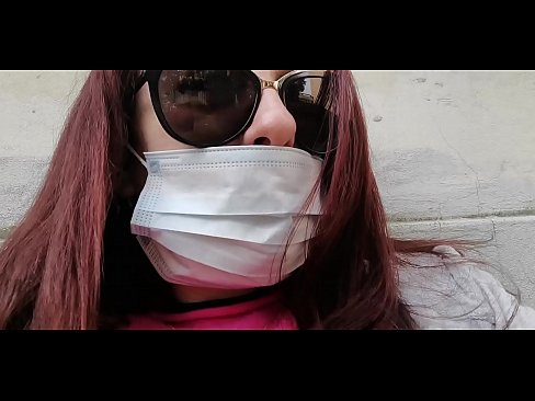 ❤️ Nicoletta takes revenge on her neighbour and pees in his garage (Special Covid19 Italian Quarantine) Porno at en-gb.kassa-standupbar.ru
